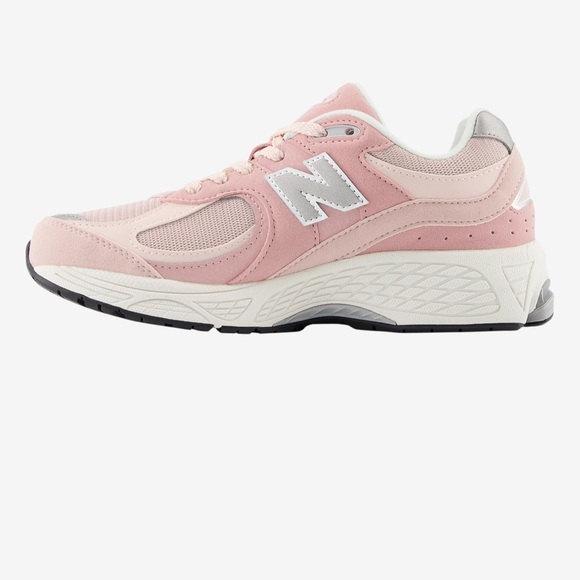 New Balance 2002R - Picture 2 of 3